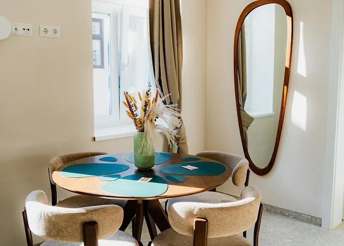 K - Spacious - Smart Living Apartment